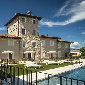 Appartement Relais Madergnago Gardapartments, Desenzano del Garda