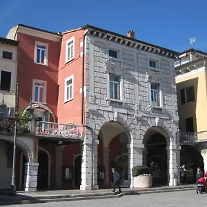 Palazzo Del Provveditore T02294 Desenzano del Garda